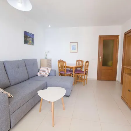 Edificio La Reina Apartment