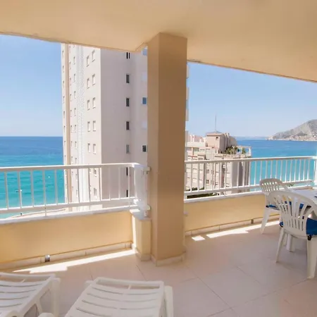 Edificio La Reina * Кальпе