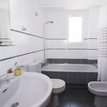 Апартаменты Edificio La Reina *