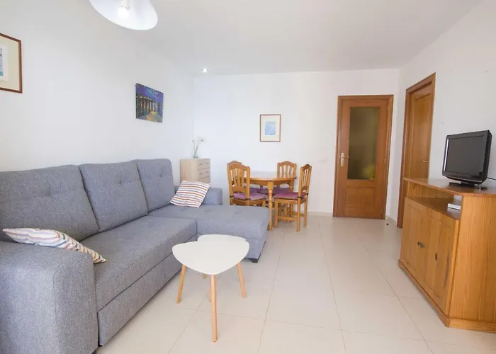 Edificio La Reina Apartment