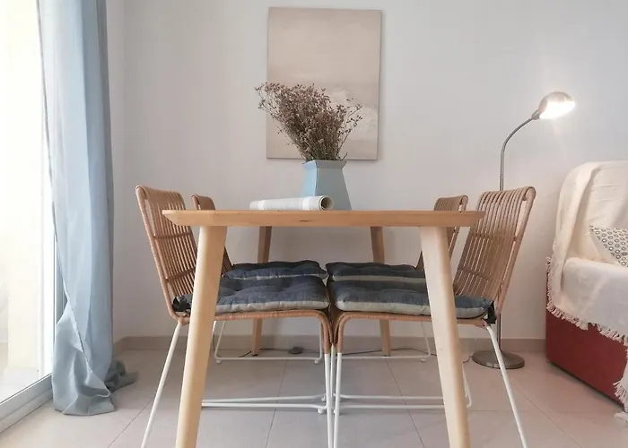 Апартаменты Edificio La Reina *