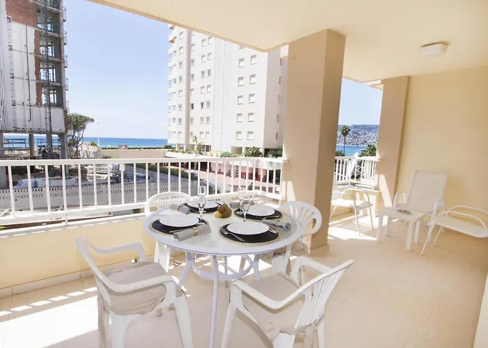 Edificio La Reina Кальпе