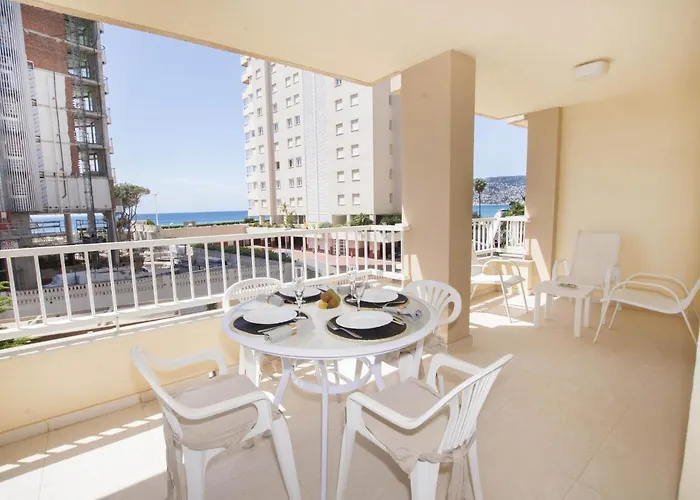 Edificio La Reina Кальпе